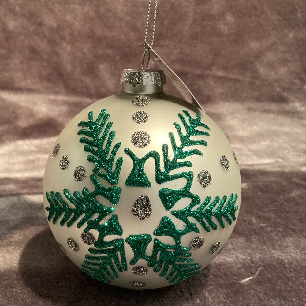 Sullivan Gift Snowflake Ornament- NEW